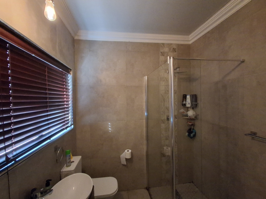 4 Bedroom Property for Sale in Flamwood North West